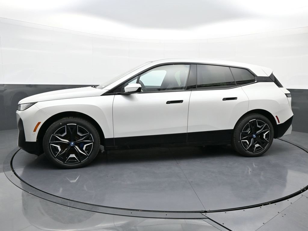 New 2025 BMW iX xDrive50 image 4