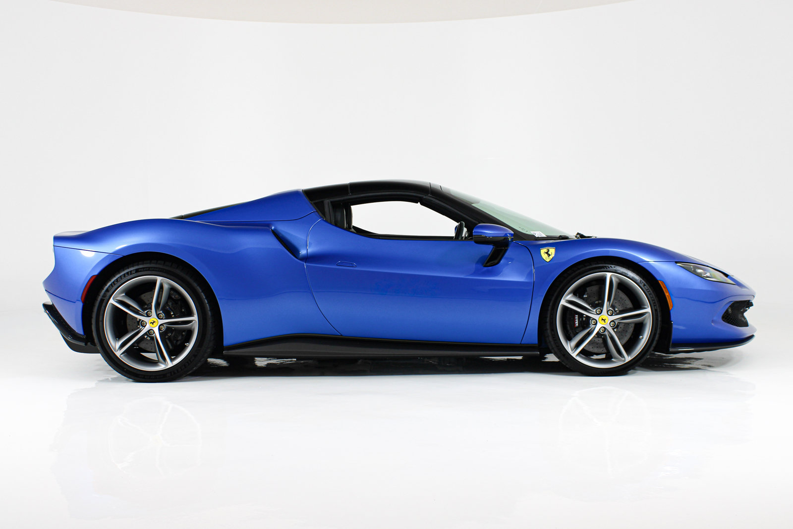 Certified 2023 Ferrari 296 GTS RWD image 15