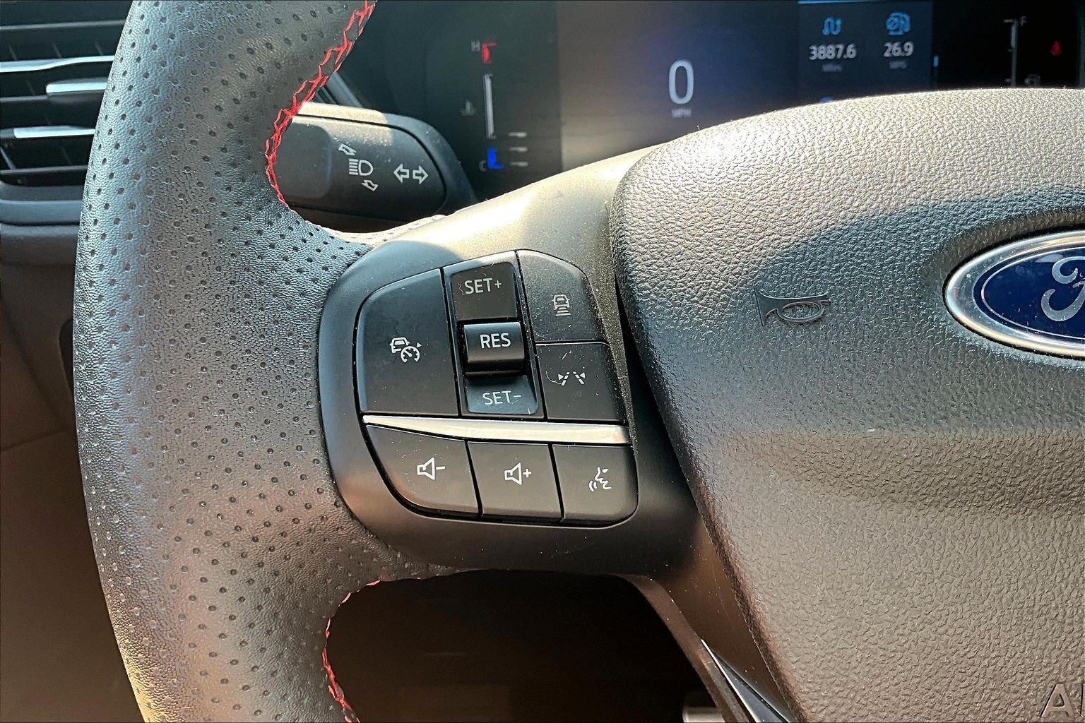 Used 2023 Ford Escape ST-Line w/ Tech Pack #1 AWD/4WD image 22