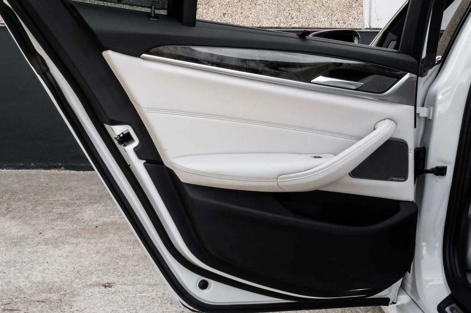 Used 2021 BMW 540i xDrive 540i xDrive Sedan 4D w/ Executive Package image 58