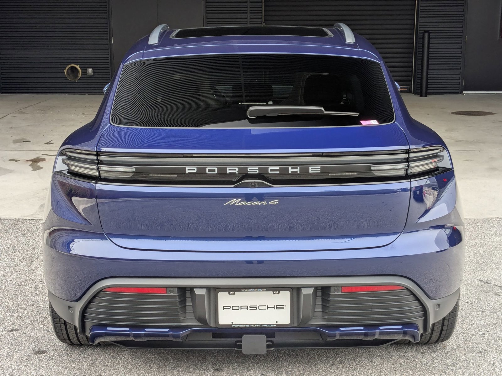 New 2026 Porsche Macan 4 Electric AWD/4WD image 10