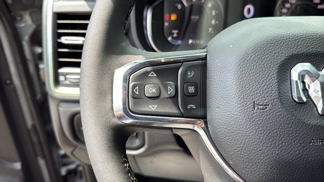 New 2026 RAM 2500 Laramie AWD/4WD image 11