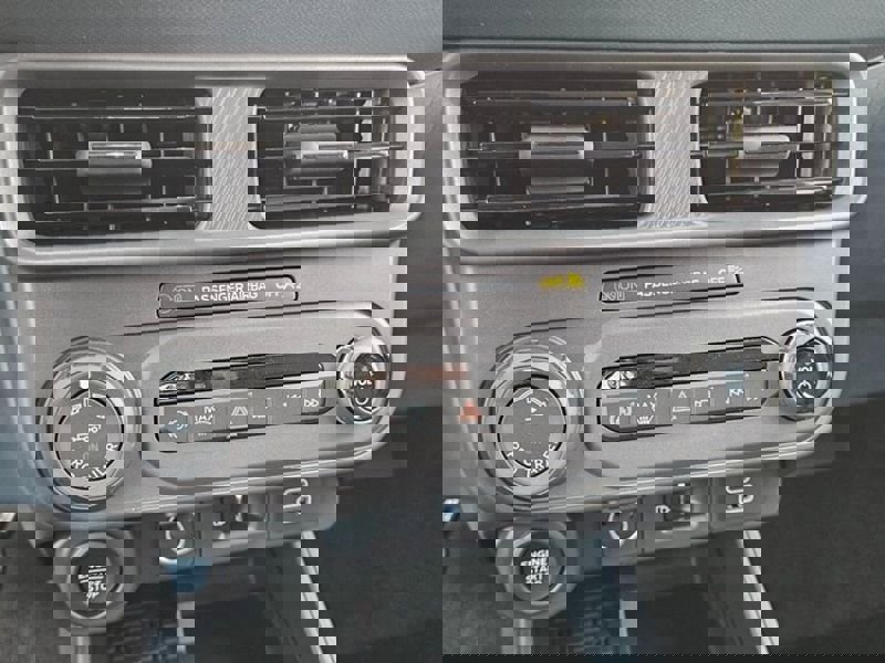 New 2025 Ford Maverick Lariat w/ Black Appearance Package image 22