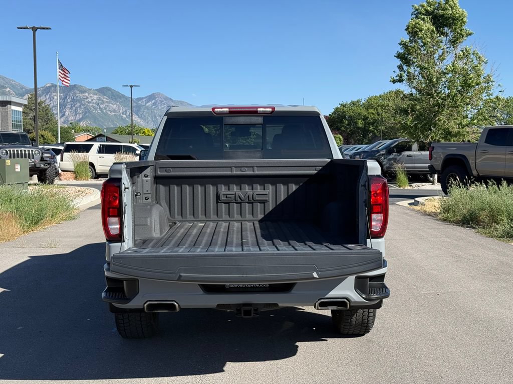 Used 2024 GMC Sierra 1500 Elevation w/ Preferred Package AWD/4WD image 11
