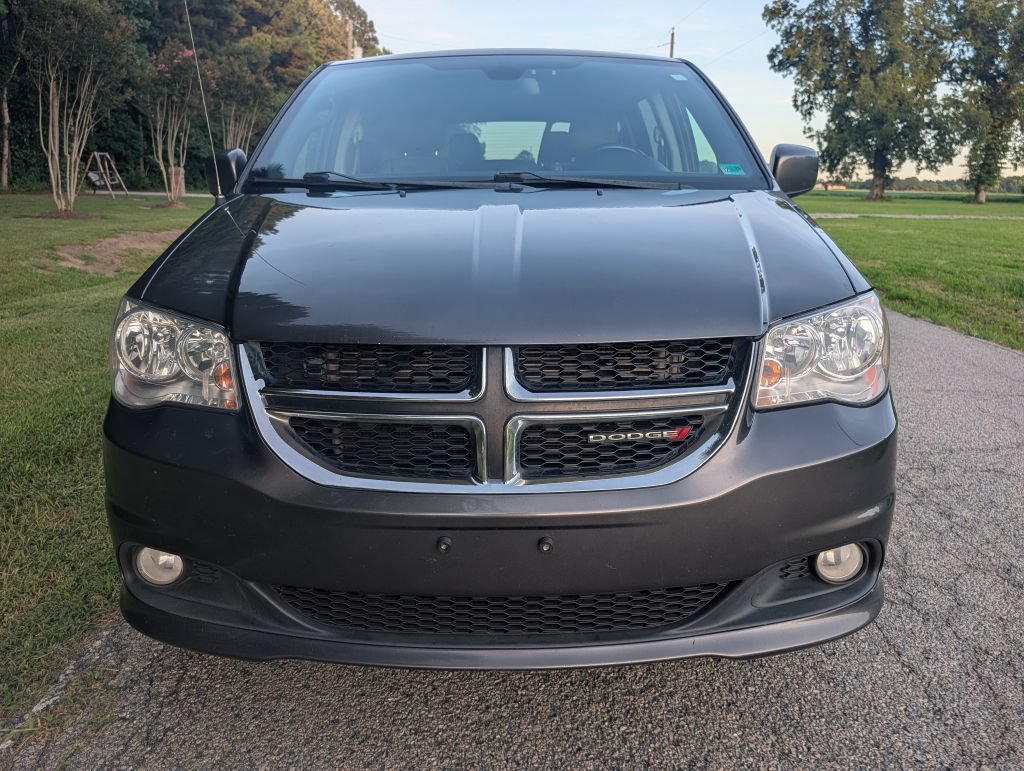 Used 2020 Dodge Grand Caravan SXT FWD image 8