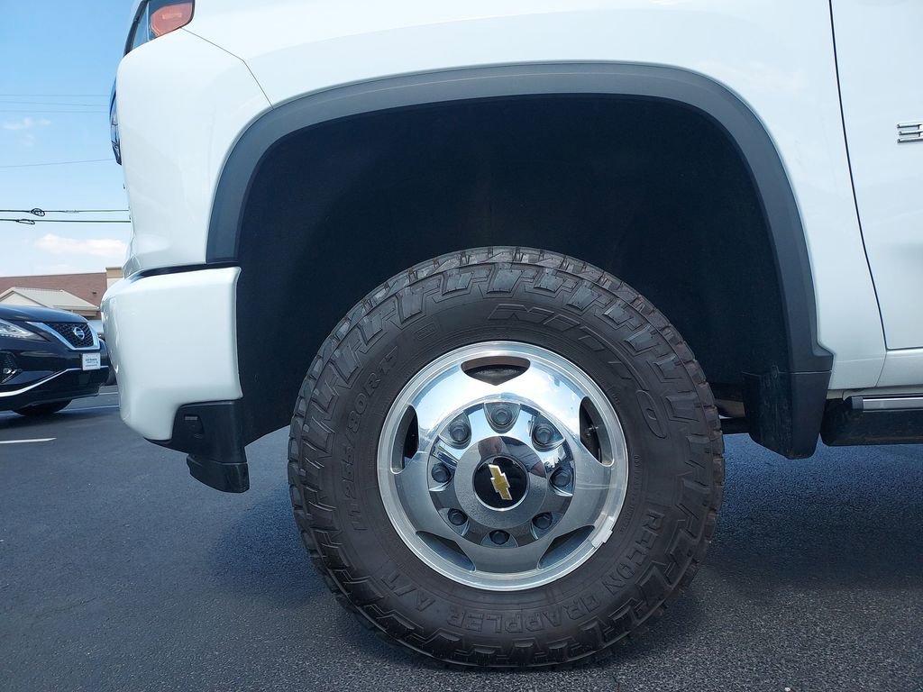 Used 2022 Chevrolet Silverado 3500 High Country image 16