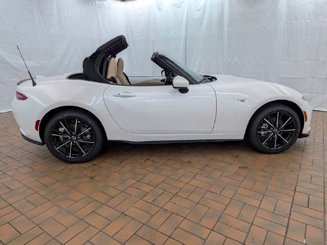 New 2026 MAZDA MX-5 Miata Grand Touring w/ Appearance Package RWD image 10