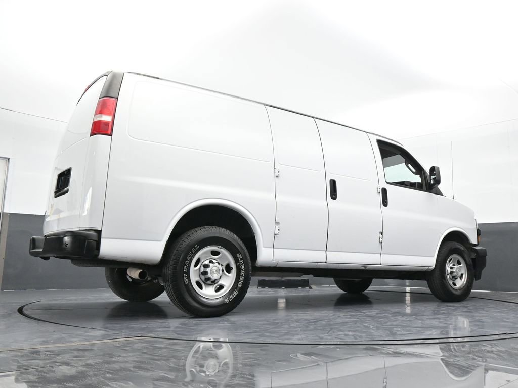 Used 2019 Chevrolet Express 2500 image 50