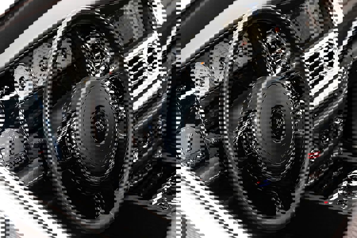 Used 2017 Rolls-Royce Ghost image 14