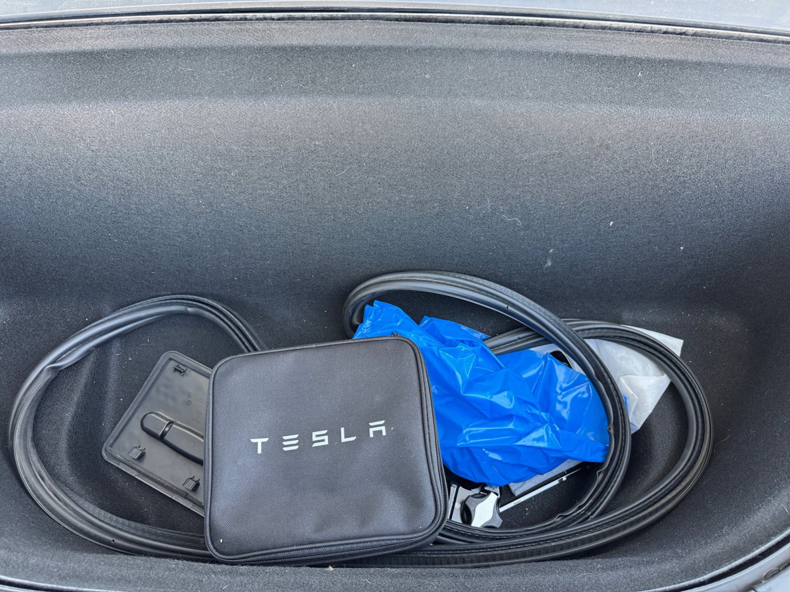 Used 2024 Tesla Model X AWD/4WD image 21