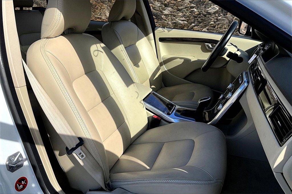 Used 2016 Volvo XC70 T5 Premier image 7