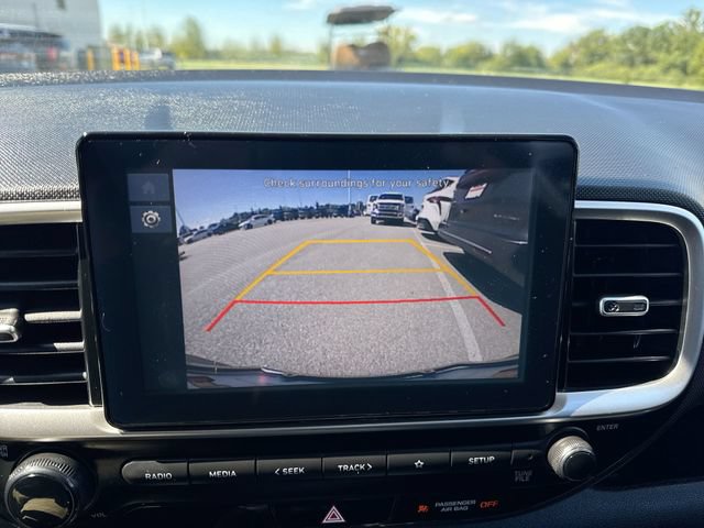 Used 2026 Hyundai Venue SE FWD image 14