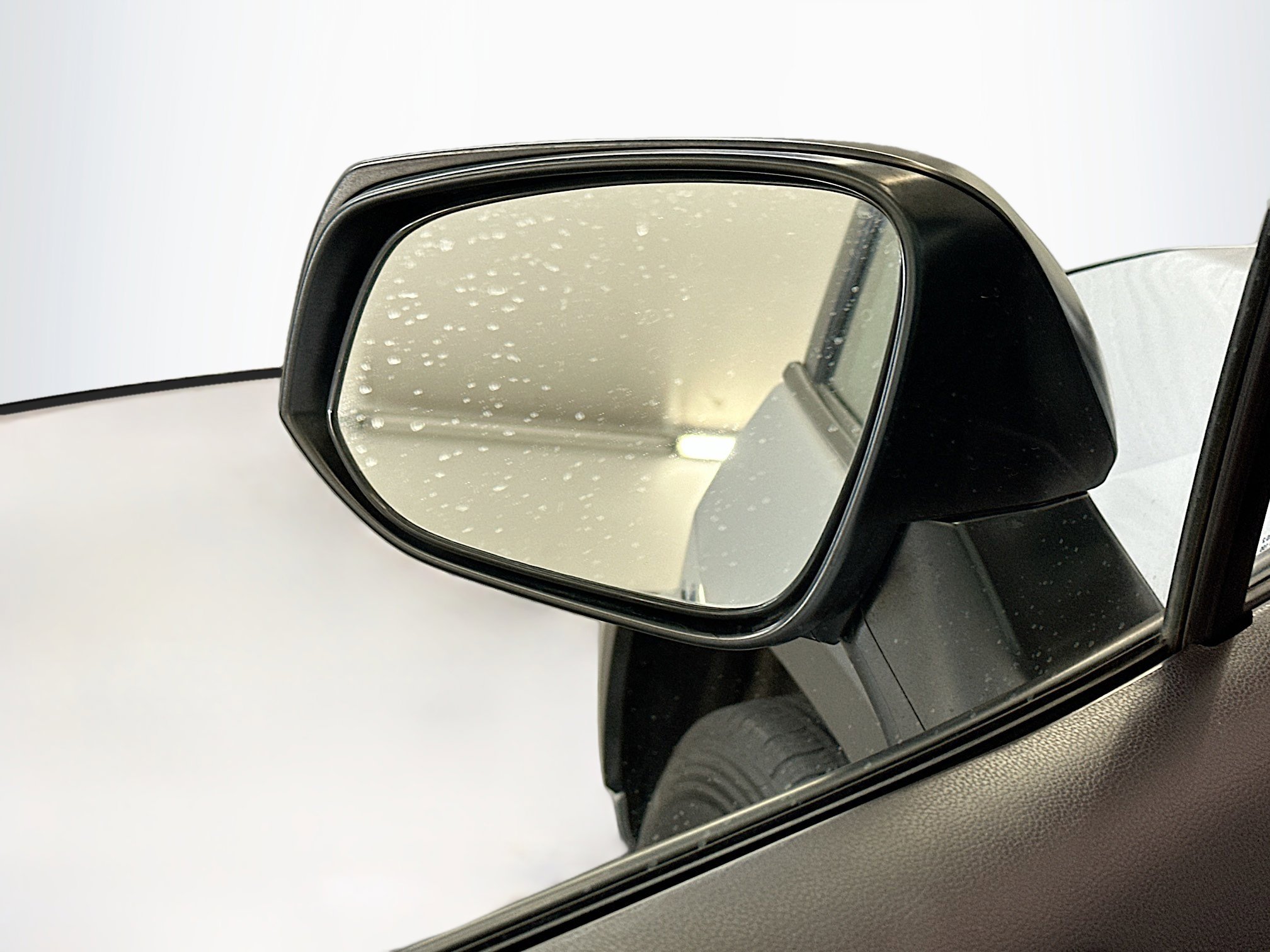 Used 2022 Toyota RAV4 LE image 16