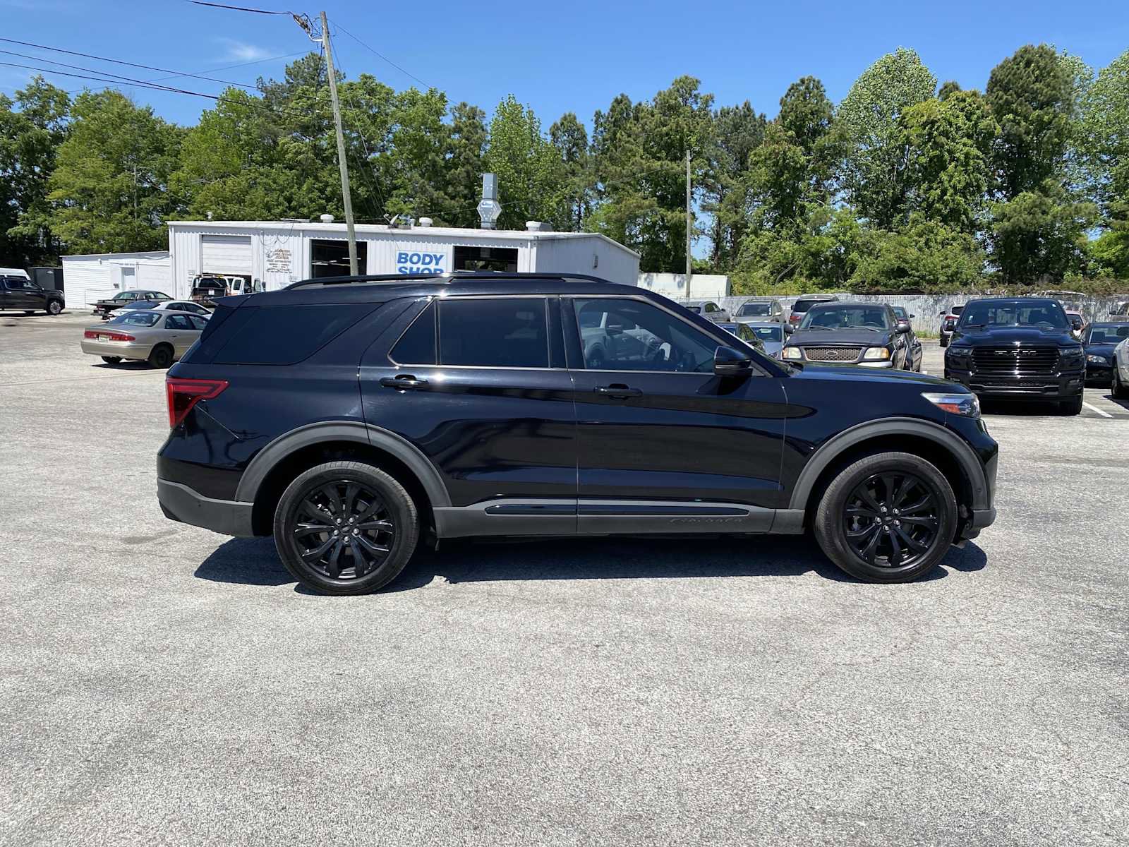 Used 2020 Ford Explorer ST w/ Premium Technology Package image 4