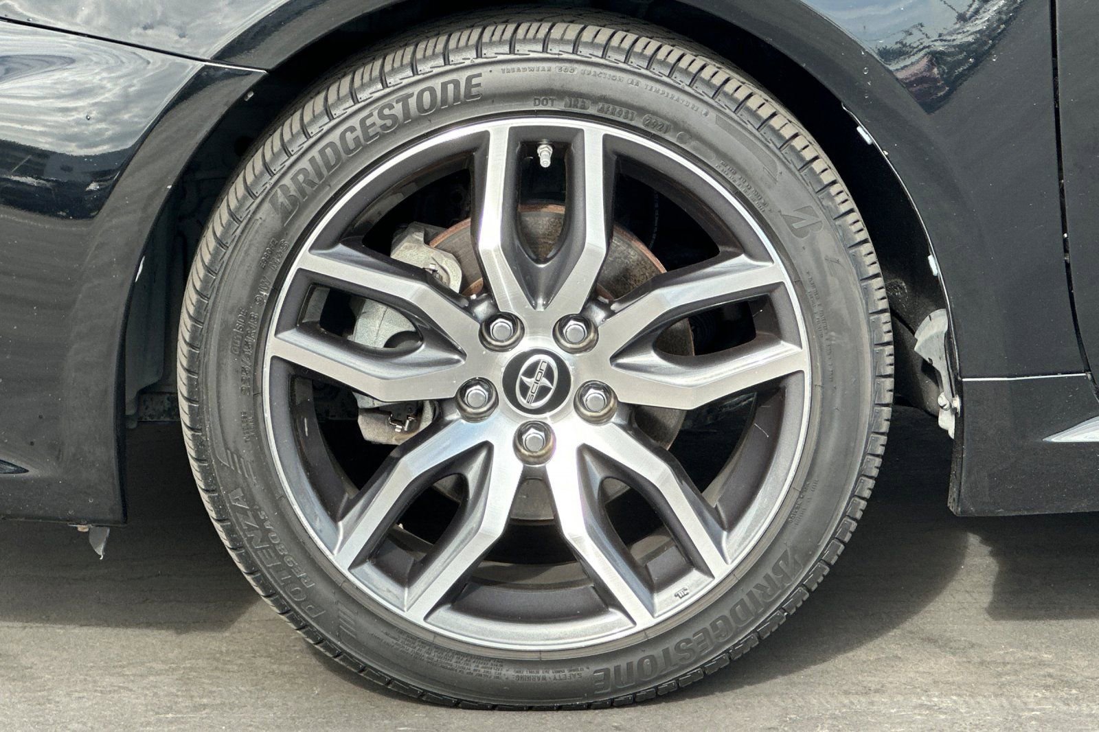 Used 2016 Scion tC Base image 24