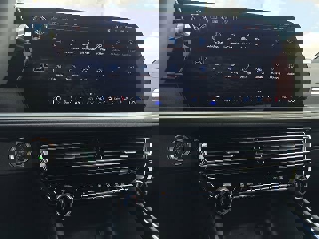 New 2026 Chevrolet Traverse LT w/ Driver Confidence Package image 22