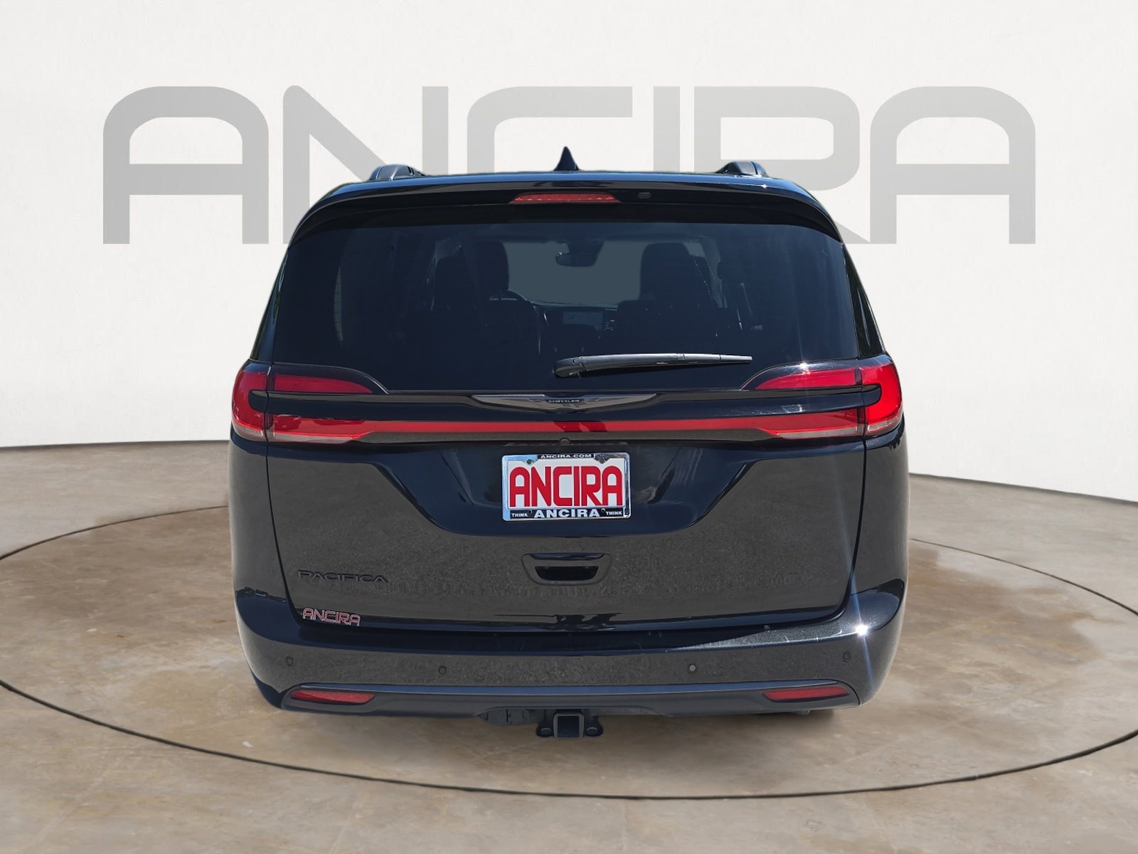 Used 2024 Chrysler Pacifica Touring-L w/ Road Tripper Package FWD image 9