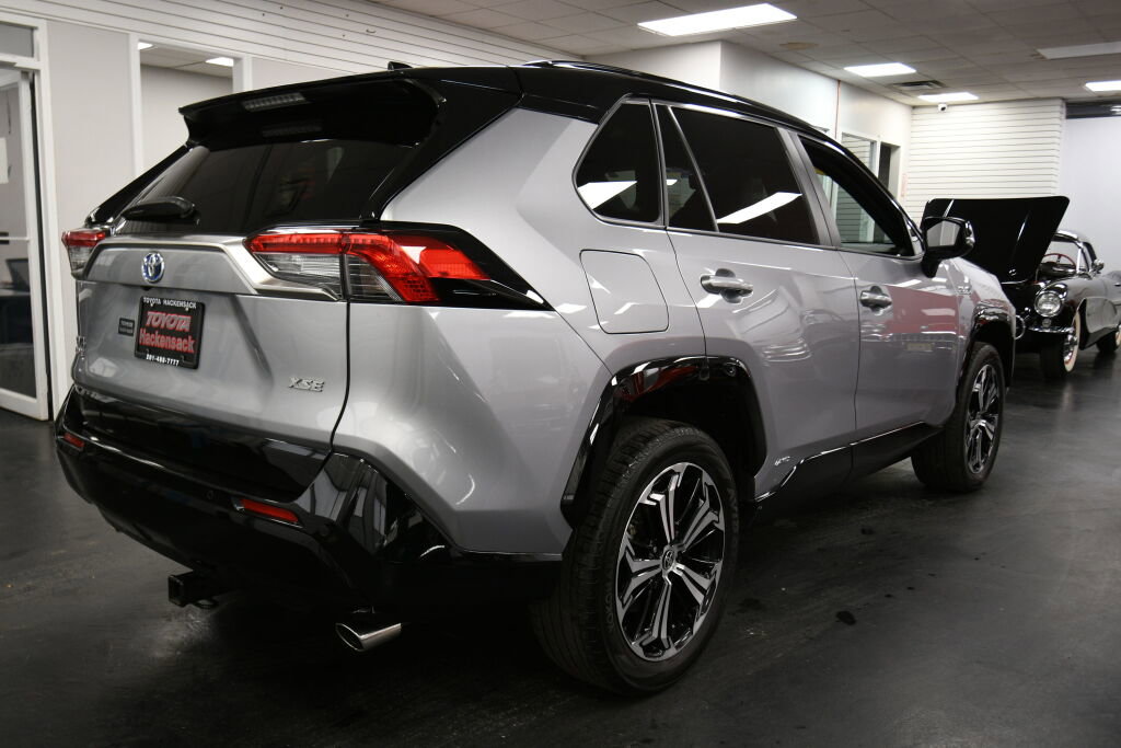 Used 2022 Toyota RAV4 XSE image 7