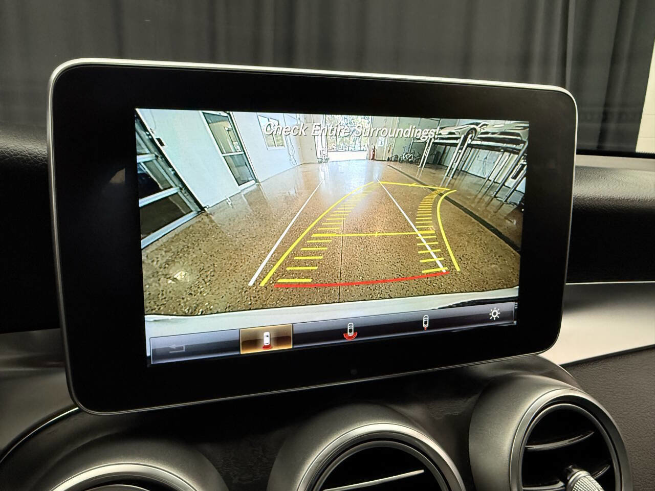 Used 2017 Mercedes-Benz GLC 300 4MATIC image 17