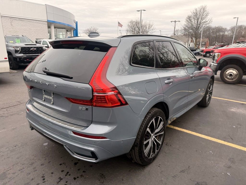 Used 2023 Volvo XC60 B5 Plus w/ Climate Package image 23