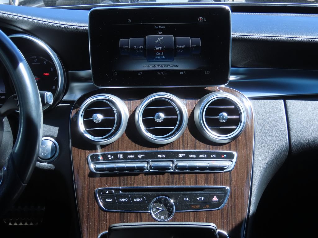 Used 2015 Mercedes-Benz C 300 Sedan image 8