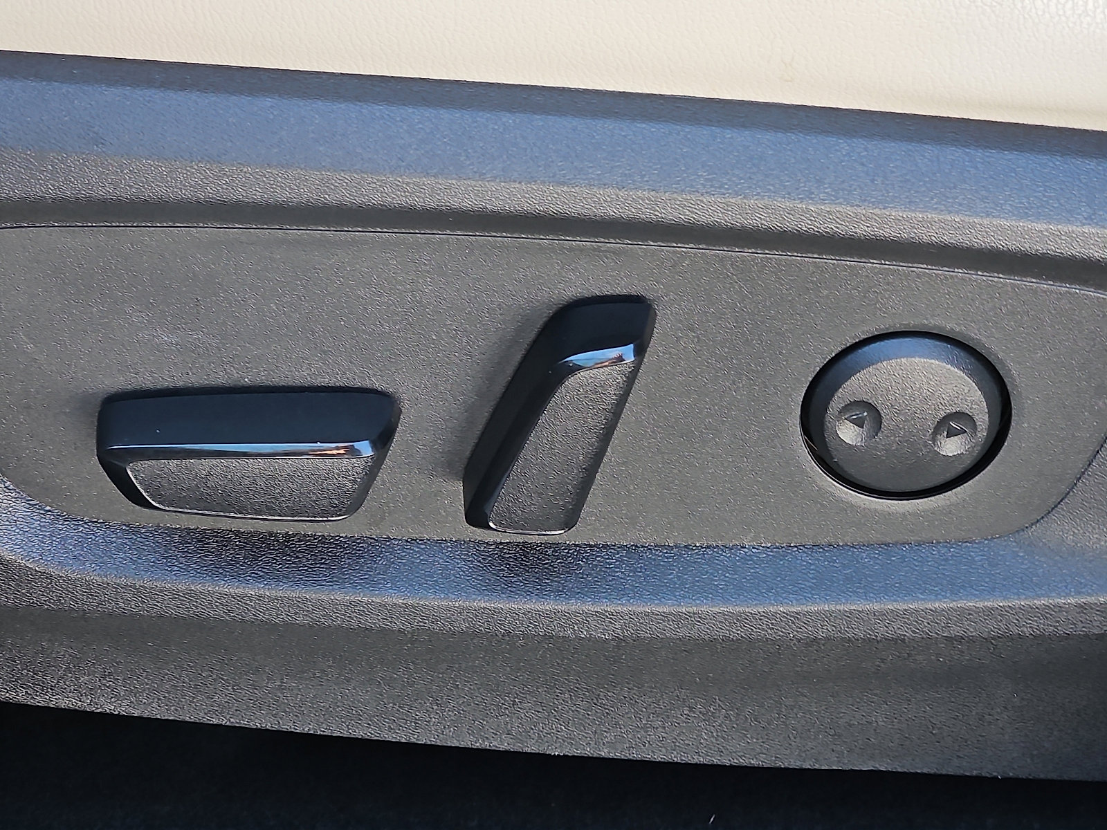 Certified 2023 Nissan Pathfinder SL image 26