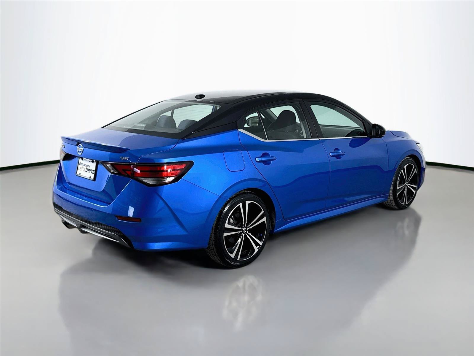 Used 2021 Nissan Sentra SR FWD image 9