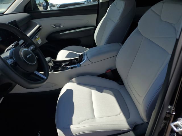Used 2025 Hyundai Tucson SEL FWD image 16