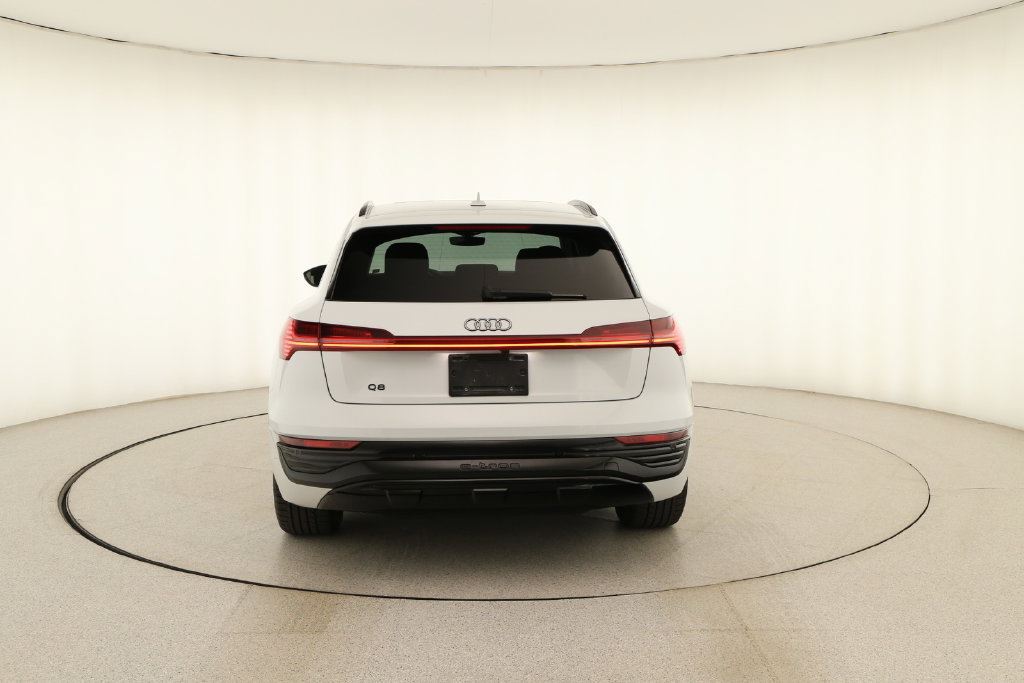 Certified 2024 Audi Q8 e-tron Premium Plus AWD/4WD image 5