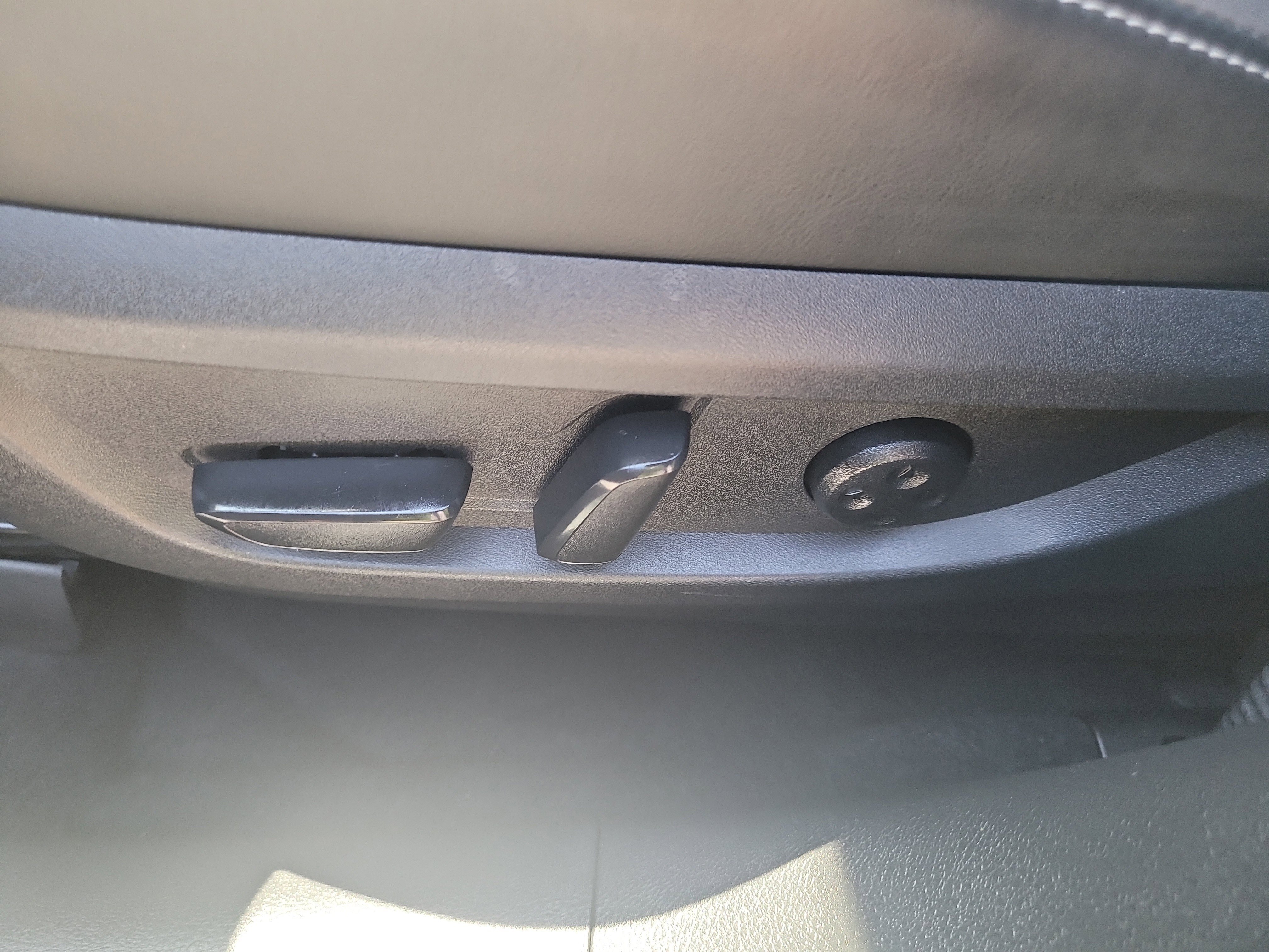 Used 2023 INFINITI QX50 Luxe FWD image 22