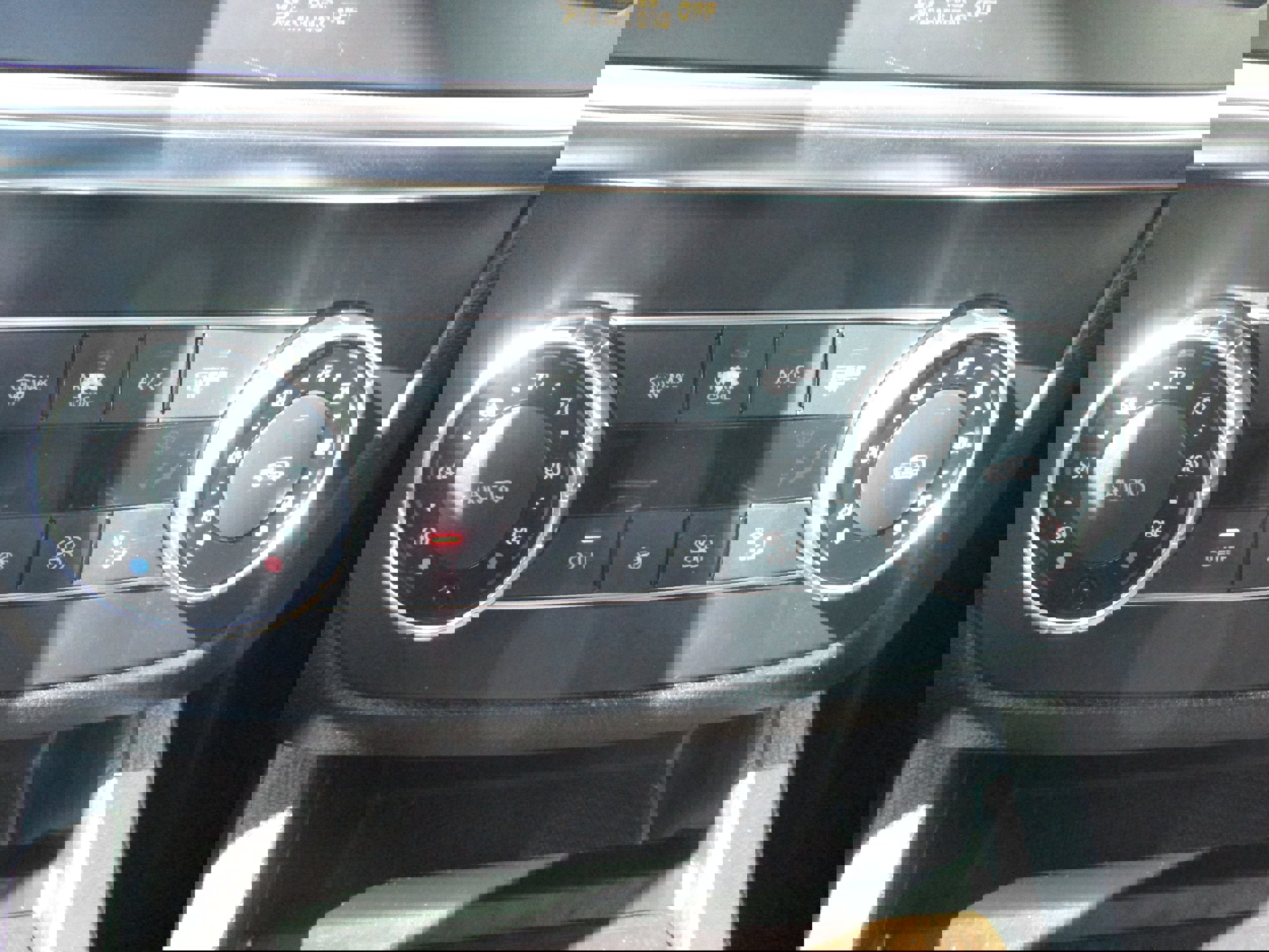 Used 2015 Mercedes-Benz ML 350 4DR ML350 4matic image 17