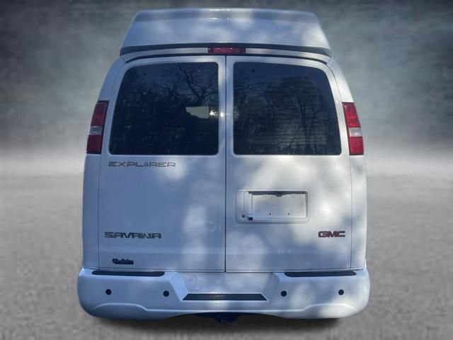 Used 2022 GMC Savana 2500 Extended image 17