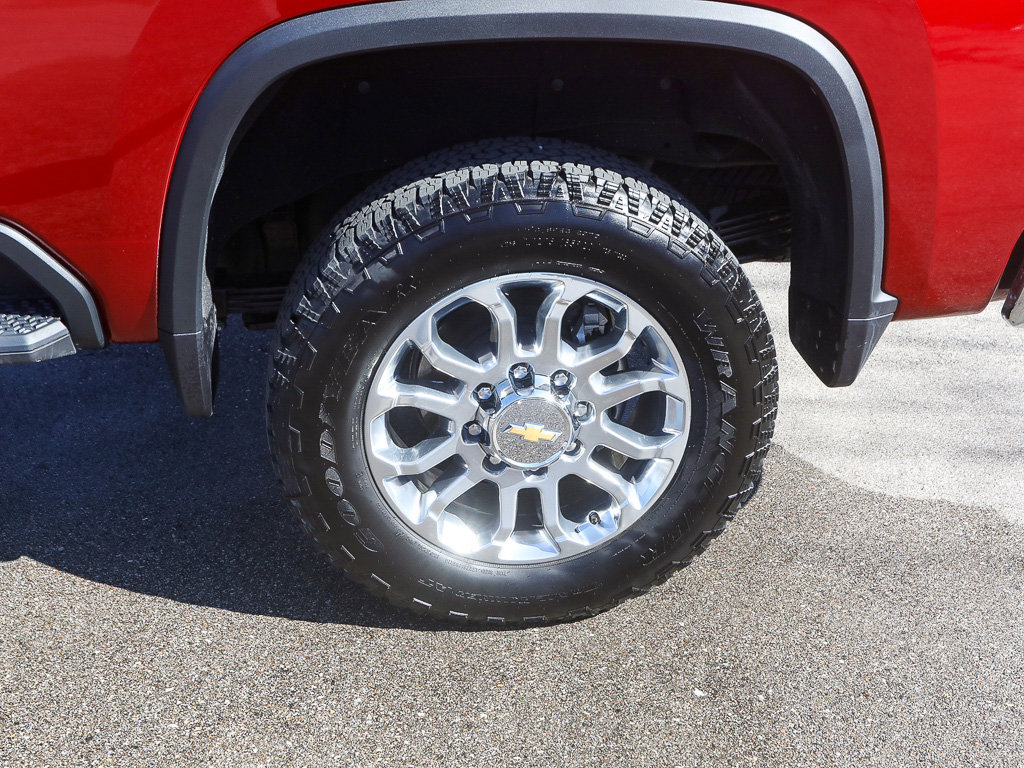 Used 2025 Chevrolet Silverado 2500 LTZ w/ LTZ Premium Package image 11