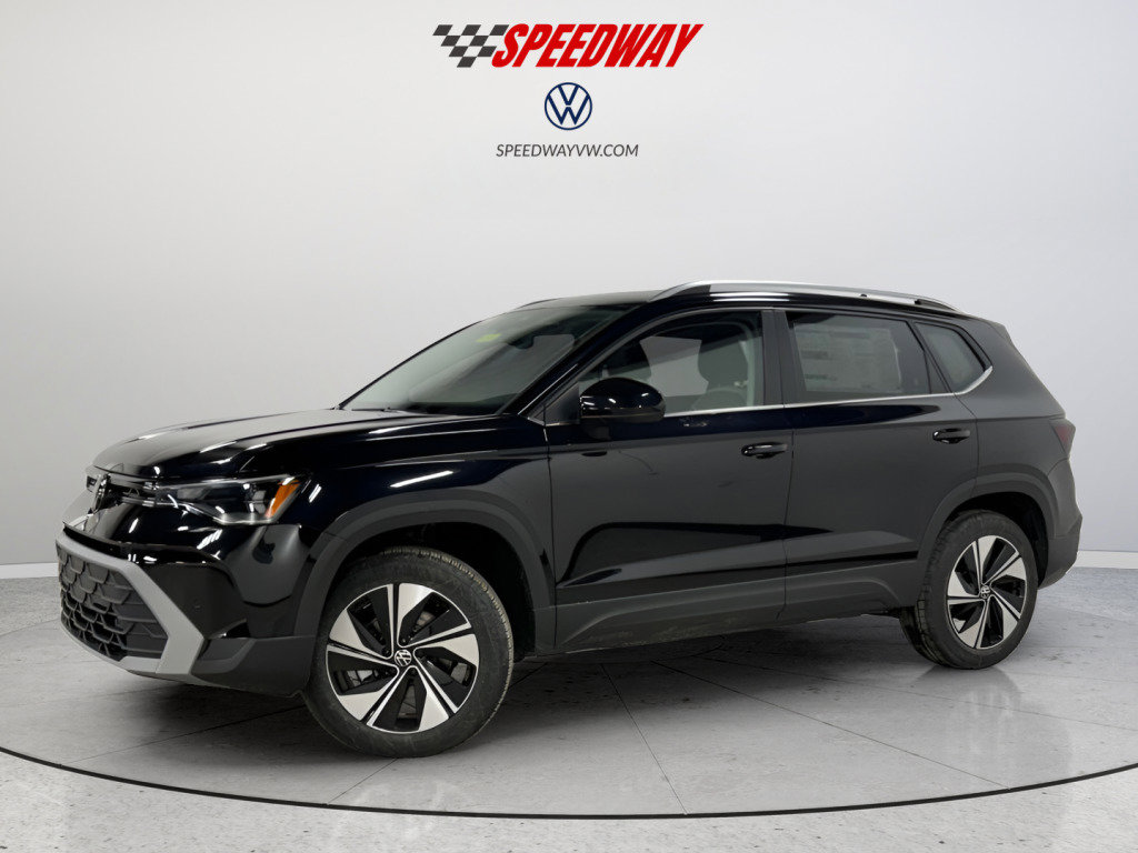 New 2026 Volkswagen Taos SE image 3