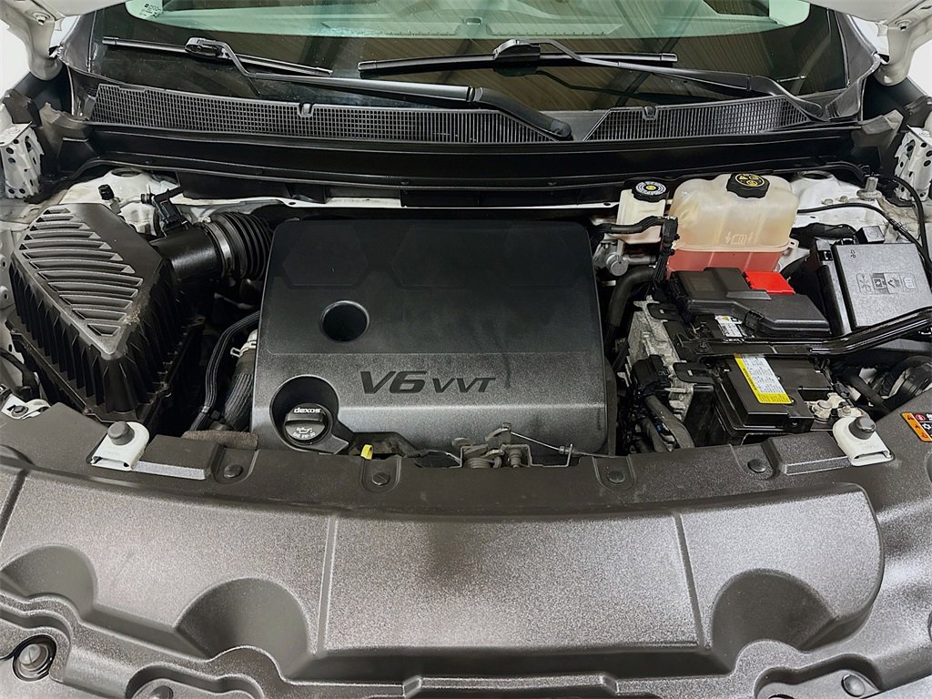 Used 2021 Chevrolet Traverse LS image 29