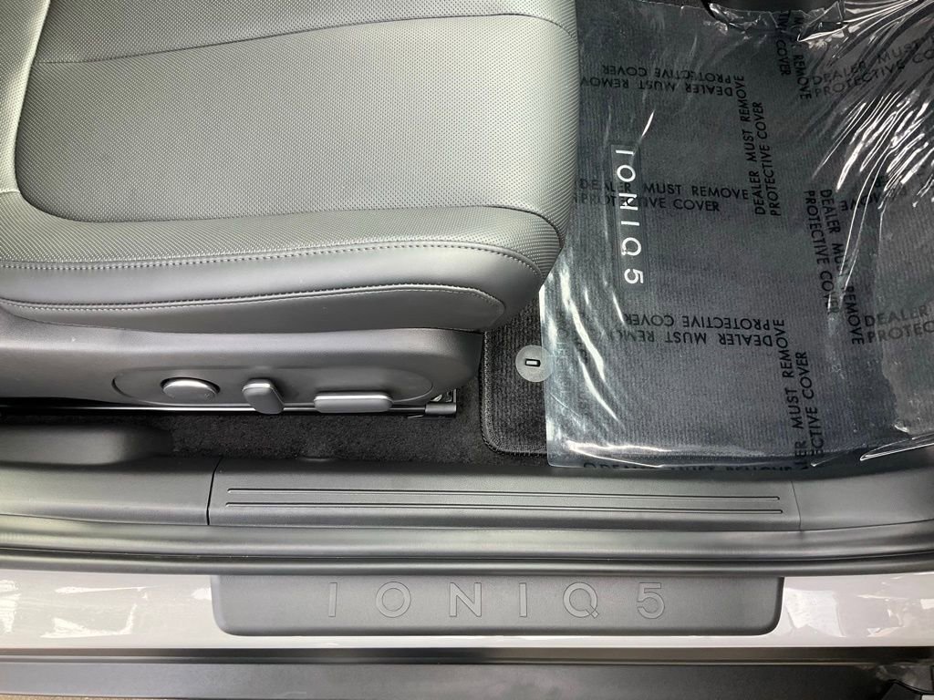 Used 2025 Hyundai Ioniq 5 SEL image 58
