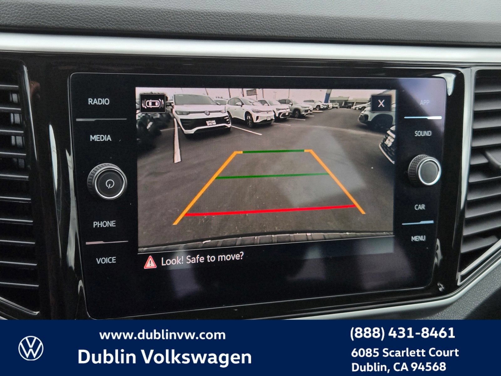 Certified 2023 Volkswagen Atlas SE w/ Panoramic Sunroof Package AWD/4WD image 16