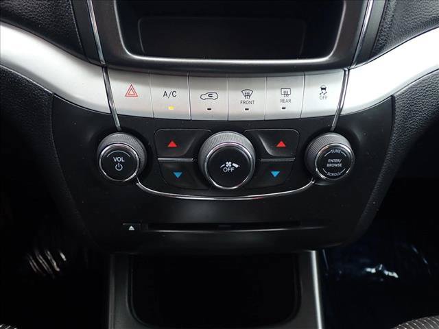 Used 2020 Dodge Journey SE w/ SE Popular Equipment Group FWD image 17