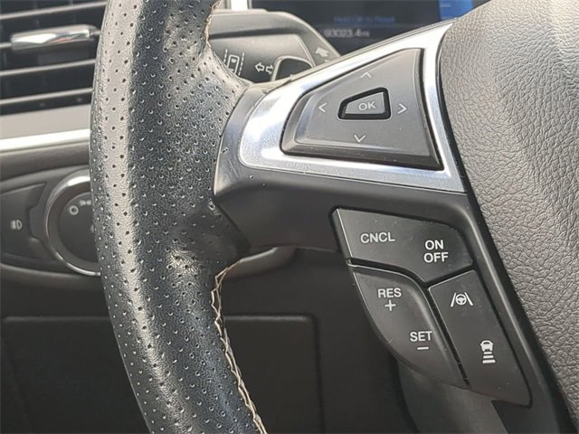 Used 2020 Ford Edge ST image 13