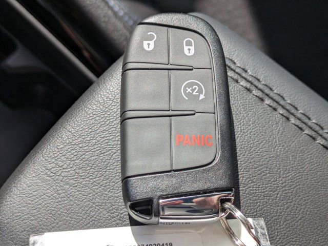 New 2026 Jeep Compass Latitude image 25