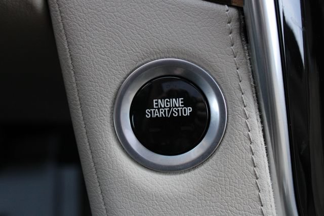 Used 2020 Cadillac Escalade ESV Luxury RWD image 18