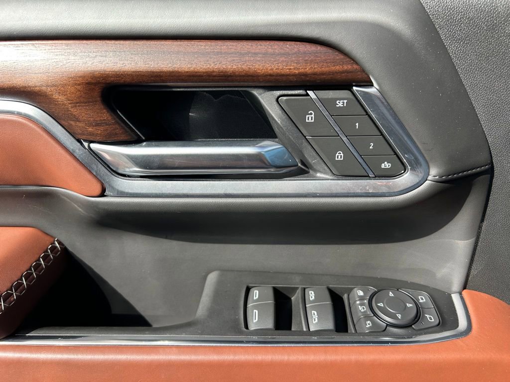 Certified 2025 GMC Sierra 2500 Denali Ultimate AWD/4WD image 61