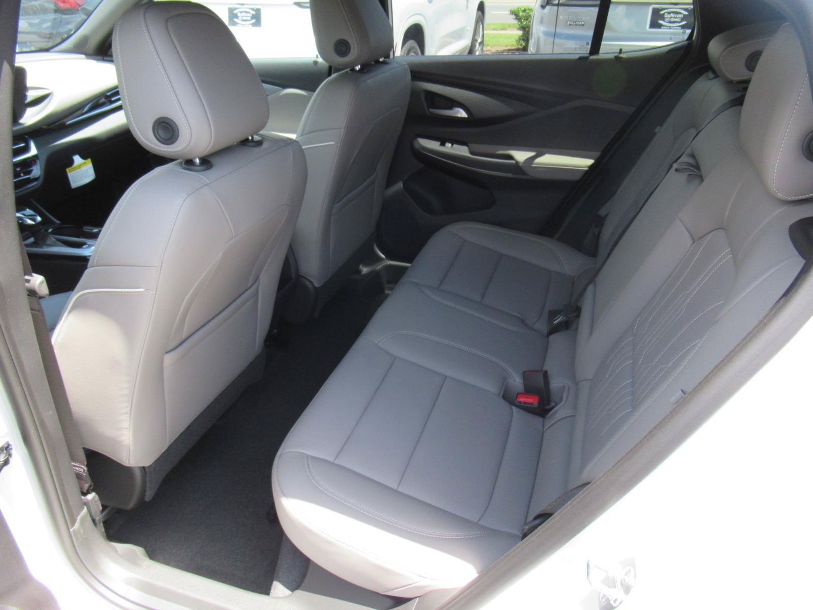 New 2026 Buick Envista Sport Touring FWD image 30