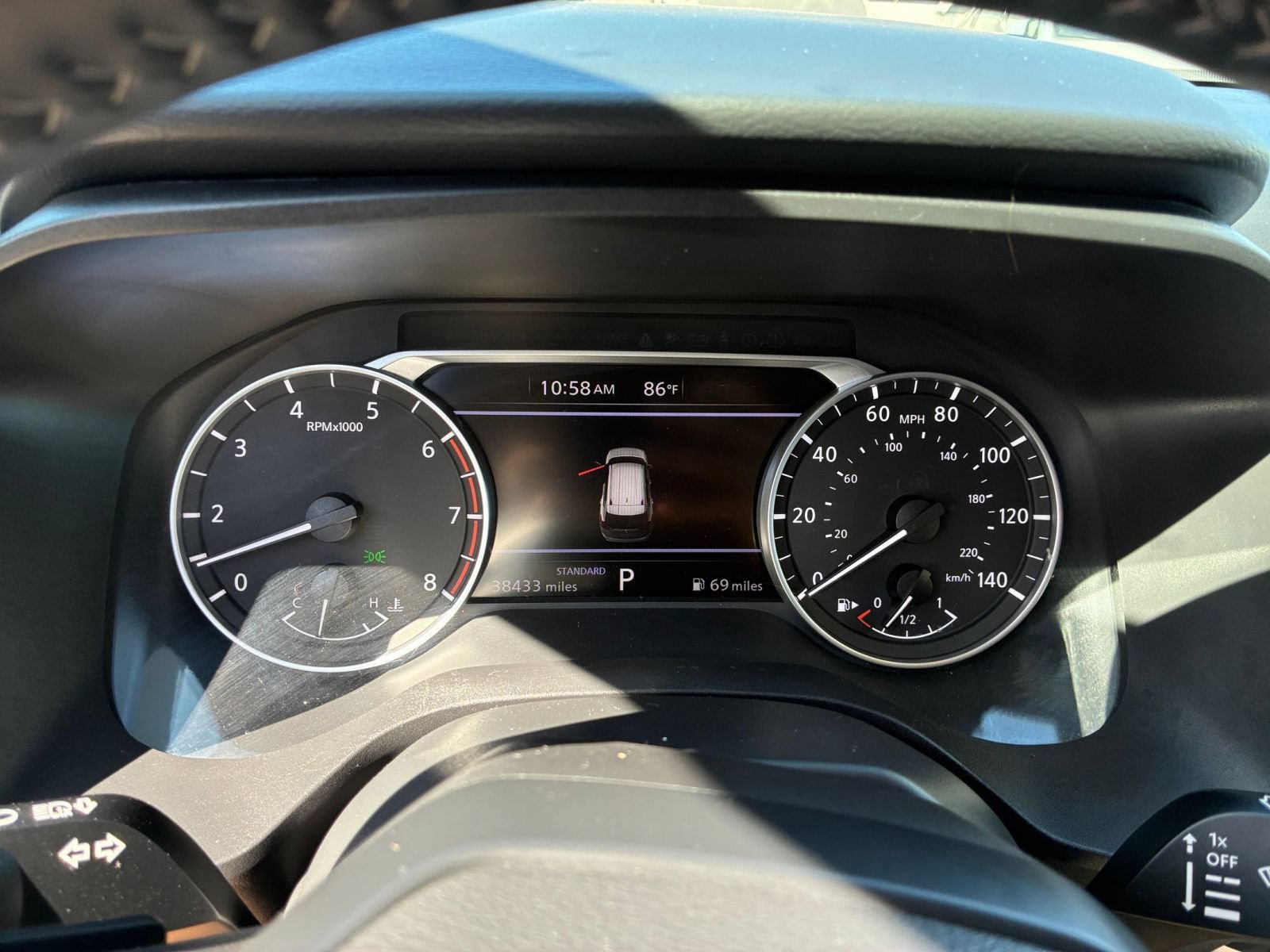 Used 2025 Nissan Rogue SV FWD image 40