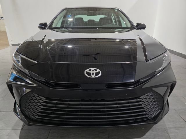 Used 2025 Toyota Camry LE w/ Convenience Package FWD image 8