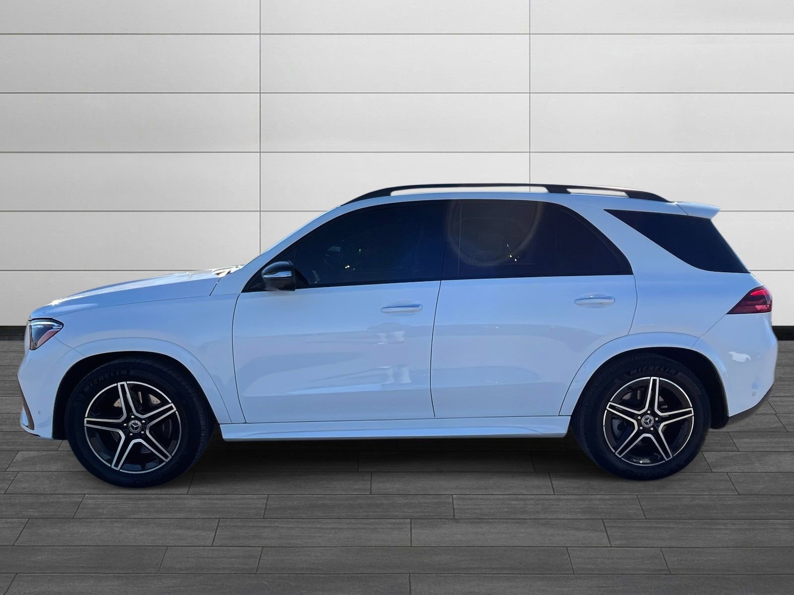 Certified 2025 Mercedes-Benz GLE 350 4MATIC image 5