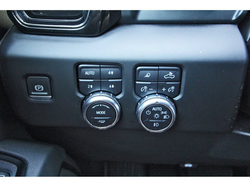 Used 2022 GMC Sierra 1500 AT4 w/ AT4 Premium Package AWD/4WD image 19