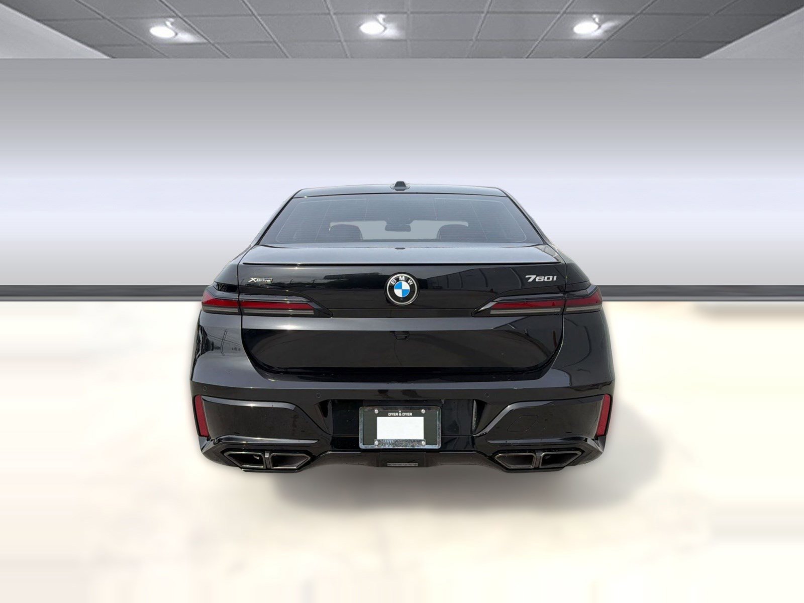 Used 2024 BMW 760i xDrive w/ Executive Package image 10