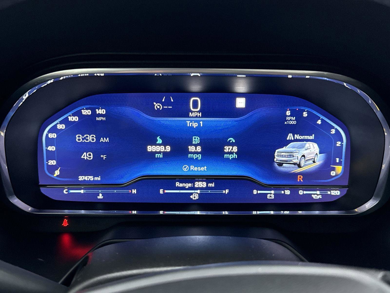 Used 2023 Chevrolet Suburban LT image 22