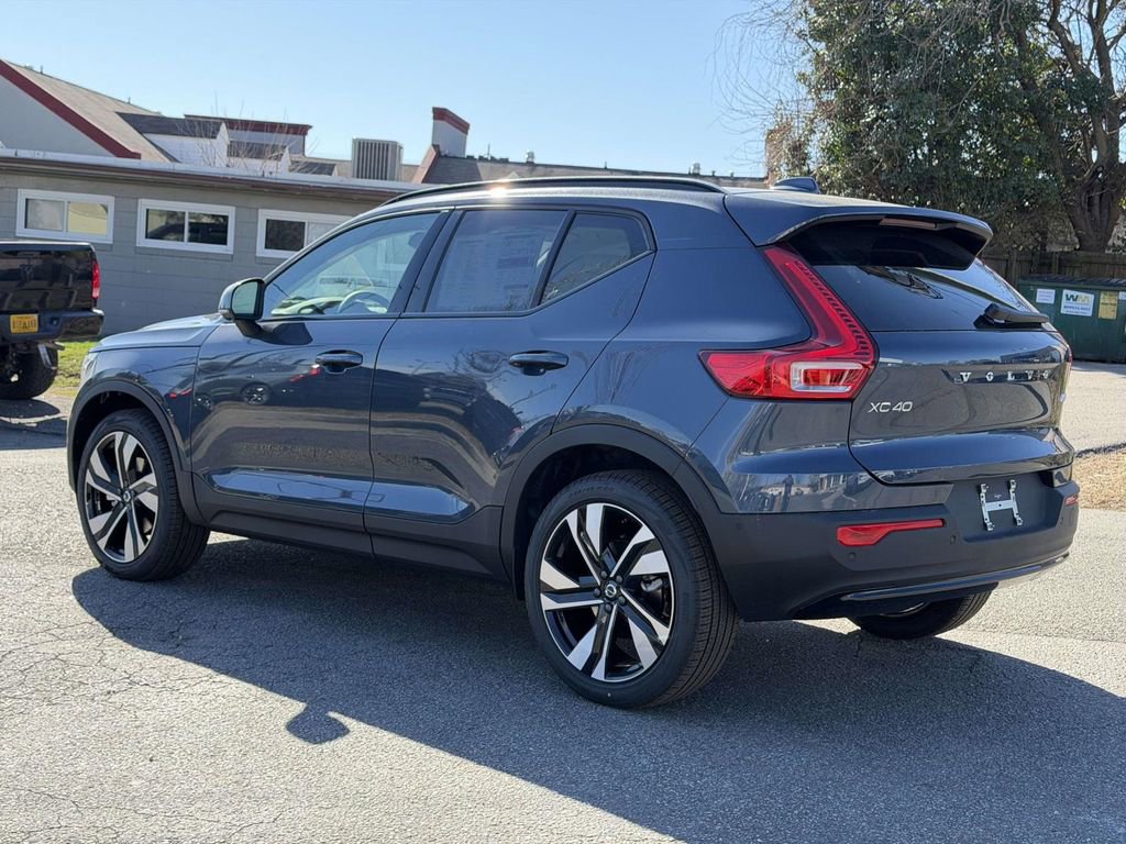New 2026 Volvo XC40 B5 Ultra w/ Climate Package image 21
